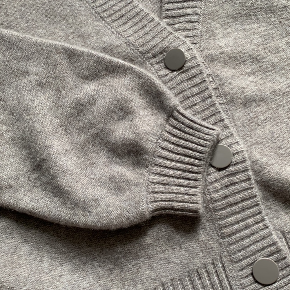 🔥♥️🔥 Club Monaco Boiled Cashmere Cardigan size M - Picture 7 of 7
